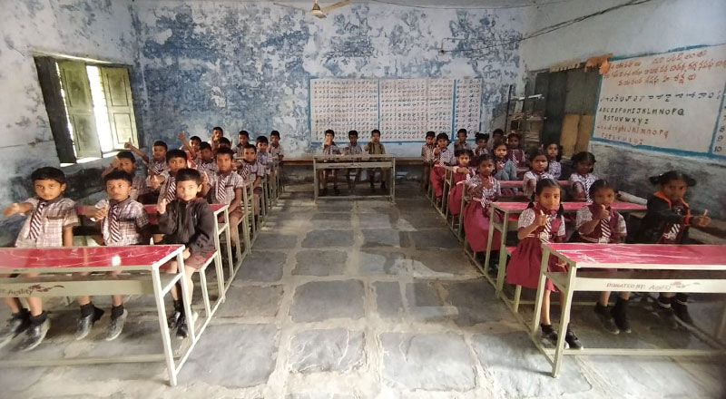 Agility  Supports Kuknoor Schools in India with Furniture Donation
